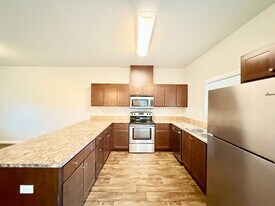 Prather - Creekside Commons LLC 12600 in Vancouver, WA - Building Photo