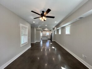 101 Portland Blvd in Portland, TN - Foto de edificio - Building Photo