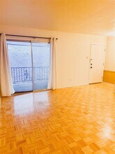 7600 Burgoyne Rd in Houston, TX - Building Photo - Building Photo