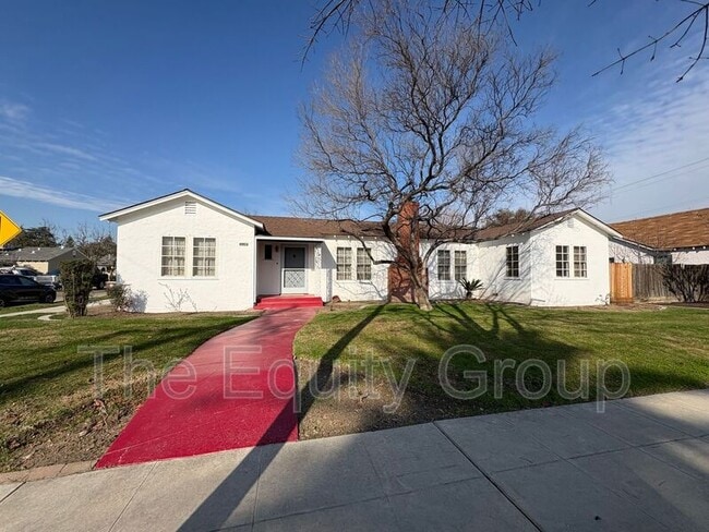 property at 1801 Riverside St