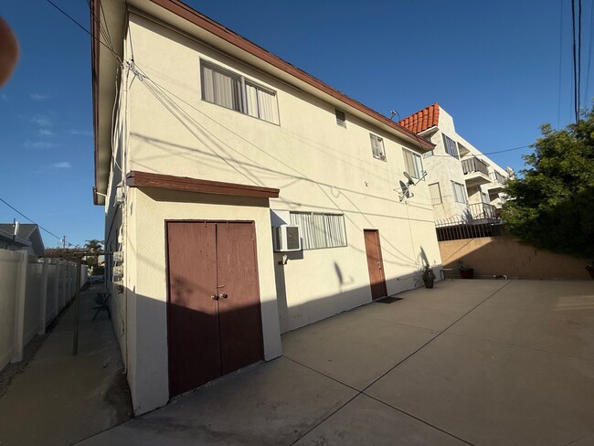 967 W 8th St, Unit 967 in San Pedro, CA - Building Photo - Building Photo