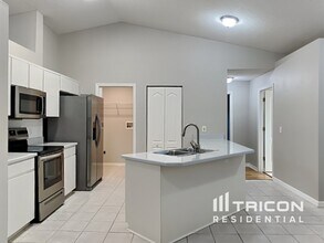 7 Birchtree Way in Palm Coast, FL - Building Photo - Building Photo
