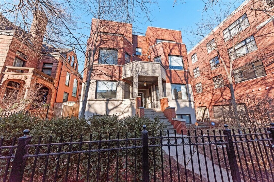 2020 W Pierce Ave, Unit 7 in Chicago, IL - Building Photo