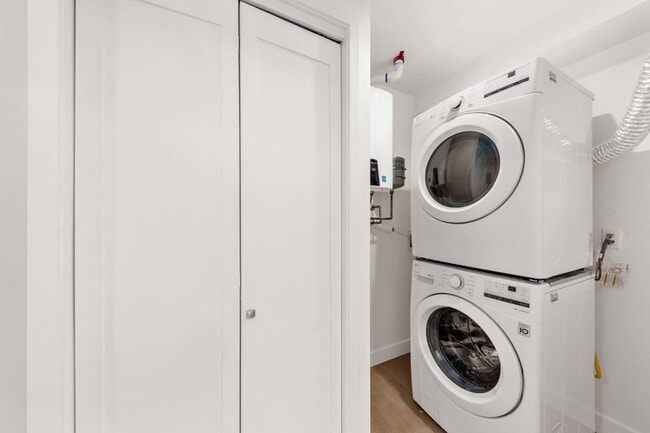 30 Hermosa Ave in Millbrae, CA - Building Photo - Building Photo