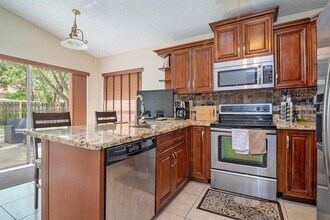 1217 NW 125th Terrace in Sunrise, FL - Building Photo - Building Photo