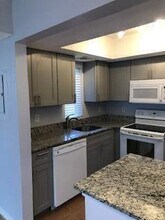 1562 SE Royal Green Cir-Unit -104 in Port St. Lucie, FL - Building Photo - Building Photo