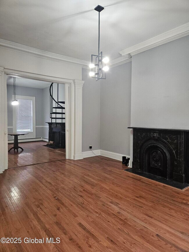 15 Ten Broeck St-Unit -1 in Albany, NY - Building Photo - Building Photo