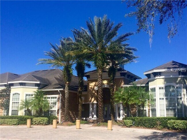 10021 Courtney Palms Blvd in Tampa, FL - Building Photo - Building Photo