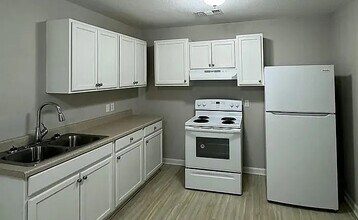 4923 Woodmont Dr in Jackson, MS - Building Photo - Building Photo