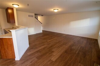 533 Summer Glen Ln in St. Charles, MO - Foto de edificio - Building Photo