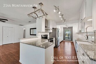 2144 Mountainview Dr in Hurst, TX - Building Photo - Building Photo