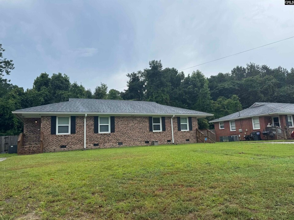 3116 Plantation Dr in Florence, SC - Foto de edificio