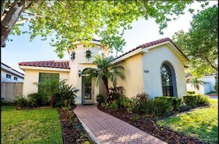 17 W Agusta Ave in McAllen, TX - Building Photo