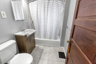 247 Roosevelt Ave in Syracuse, NY - Building Photo - Building Photo