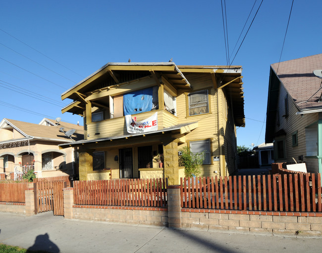 2705 Darwin Ave in Los Angeles, CA - Foto de edificio - Building Photo