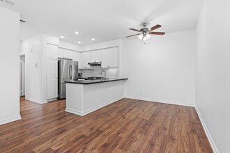 10722 Sabre Hill Dr in San Diego, CA - Building Photo - Building Photo