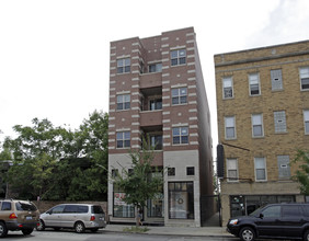 3445 W Foster Ave in Chicago, IL - Building Photo - Building Photo