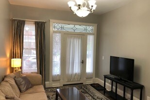 1576 Lee St E, Unit A