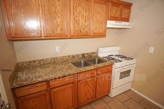 8608 Lawson St in El Paso, TX - Building Photo - Building Photo