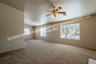 5891 E Farmridge Dr in Tucson, AZ - Building Photo - Building Photo