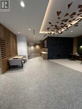 2495 Eglinton Ave W in Mississauga, ON - Building Photo - Building Photo