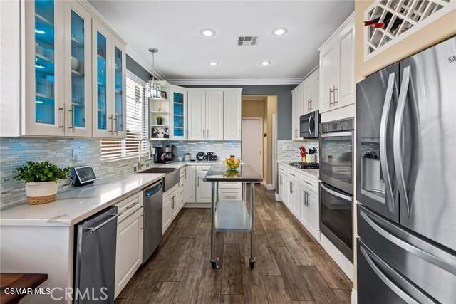 525 Shadow Ln in Simi Valley, CA - Building Photo - Building Photo