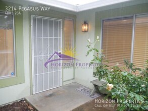 3214 Pegasus Way in Sacramento, CA - Building Photo - Building Photo