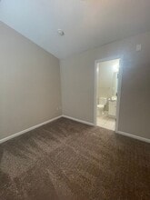 3921 Cherokee Woods Way in Knoxville, TN - Building Photo - Building Photo