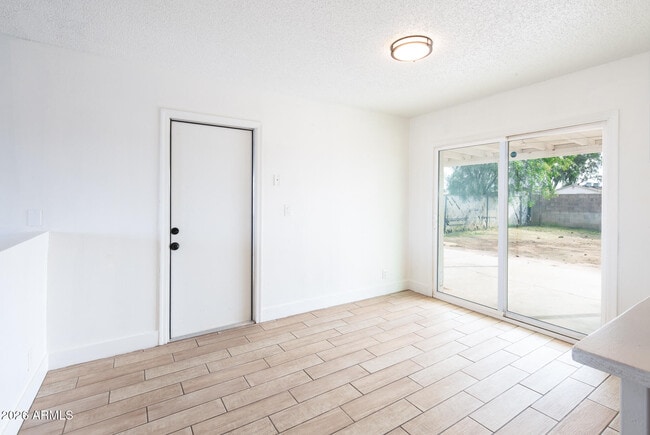 157 W Juniper St in Mesa, AZ - Building Photo - Building Photo