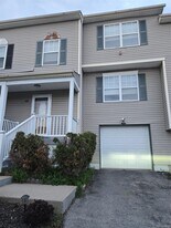60 Evan Rd in Warwick, NY - Building Photo