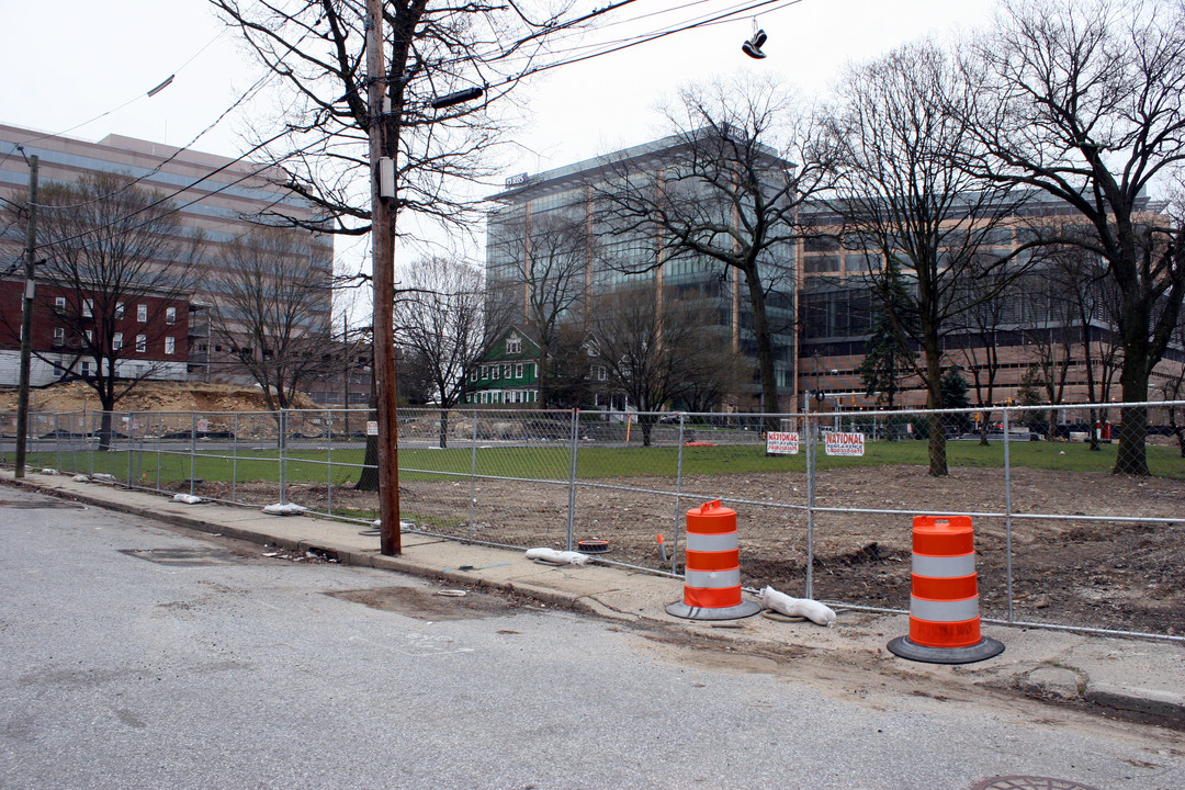 17 Division St in Stamford, CT - Building Photo