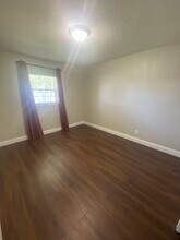 4723 W Iowa Ave in Tampa, FL - Foto de edificio - Building Photo