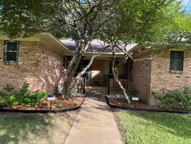property at 7476 Walling Ln