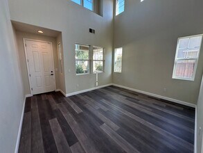 4677 Bonsai Ave in Tracy, CA - Building Photo - Building Photo