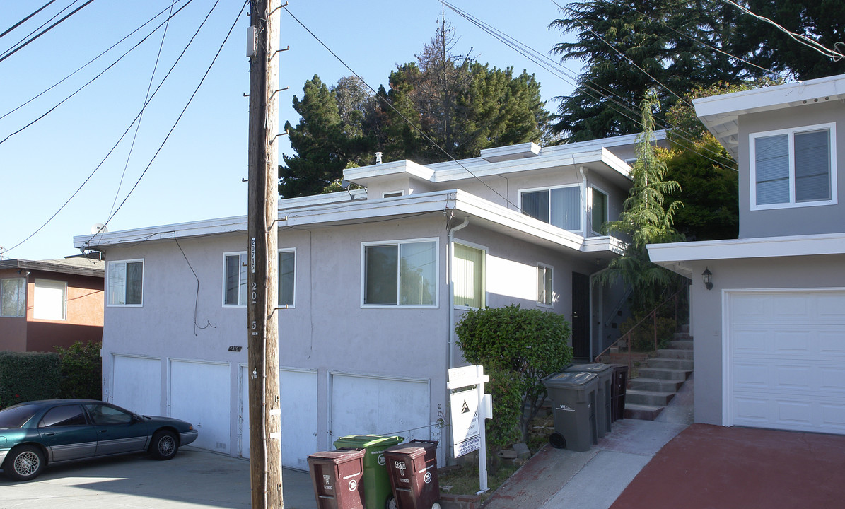 4810 Daisy St in Oakland, CA - Foto de edificio