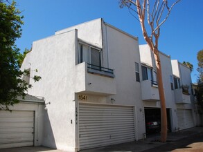 1541 Harvard Street, in Santa Monica, CA - Building Photo - Building Photo