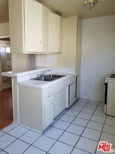 961 S Kenmore Ave in Los Angeles, CA - Building Photo - Building Photo