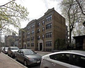 Harvard/Clinton Apartments in Cambridge, MA - Building Photo - Building Photo