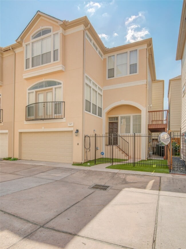 property at 5417 Lillian St