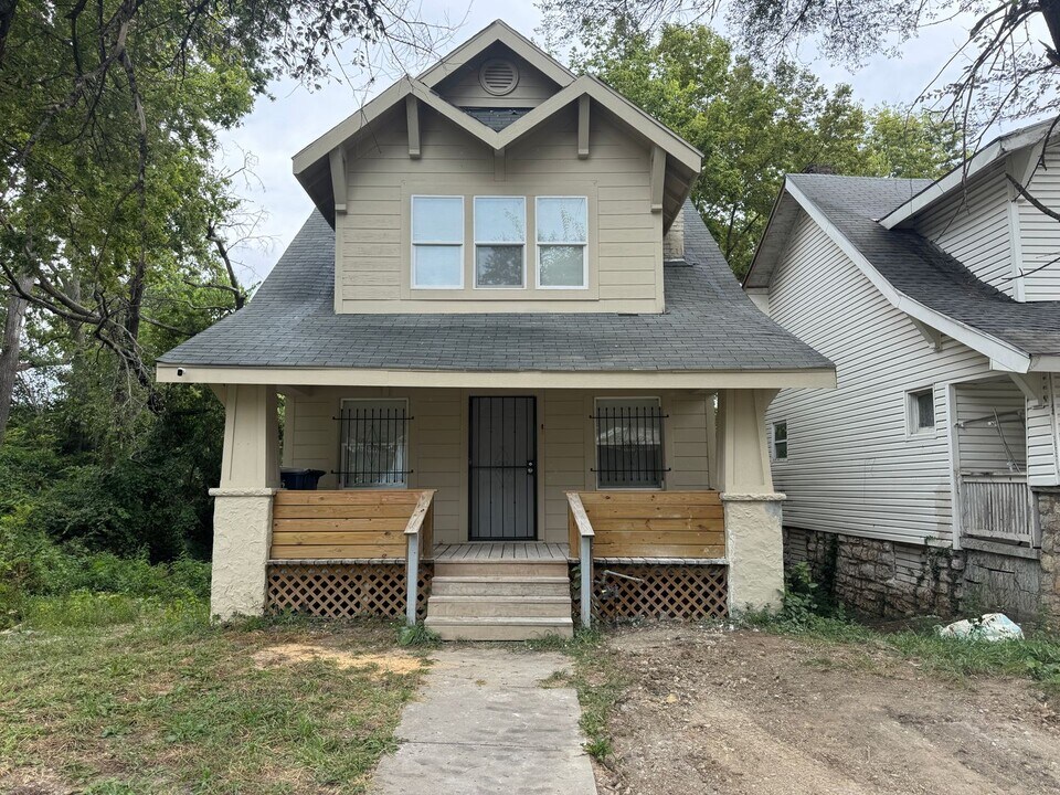 3921 Garfield Ave in Kansas City, MO - Building Photo