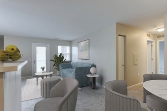 The Reserve at Lakeside in Jackson, MI - Foto de edificio - Building Photo