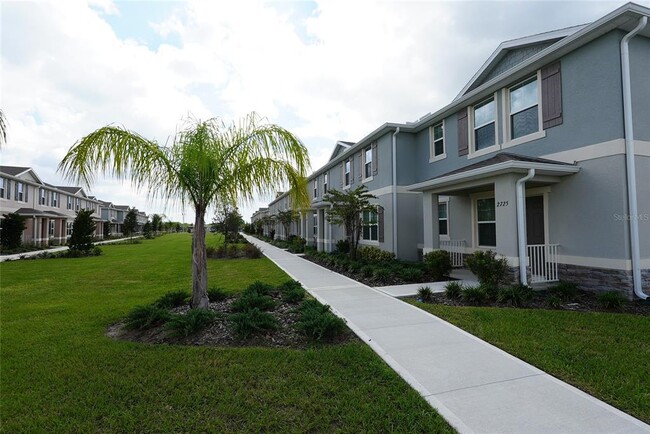 property at 2729 Flushing Dr