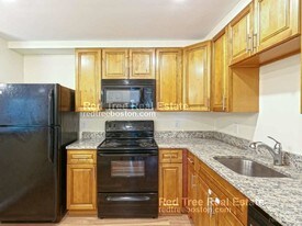 757 Highland Ave in Needham, MA - Building Photo