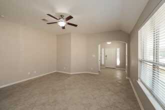 20762 Rainmead Dr in Katy, TX - Building Photo - Building Photo