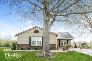 721 Sable Ridge Dr in Greenwood, IN - Building Photo