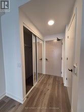 28 Interchange Wy in Vaughan, ON - Building Photo - Building Photo