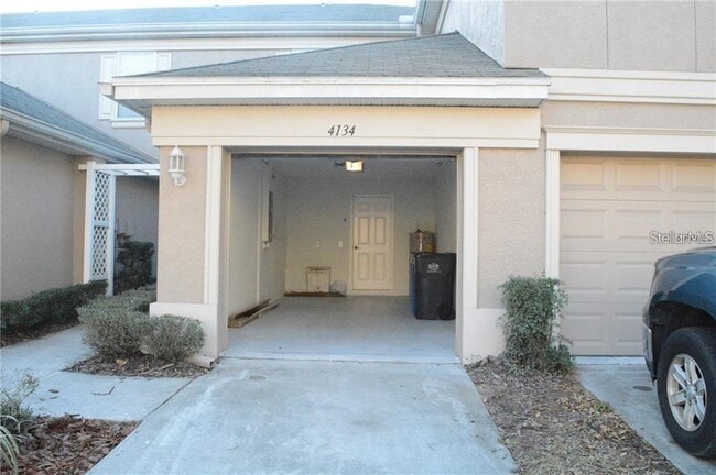 4134 Bismarck Palm Dr in Tampa, FL - Building Photo - Building Photo