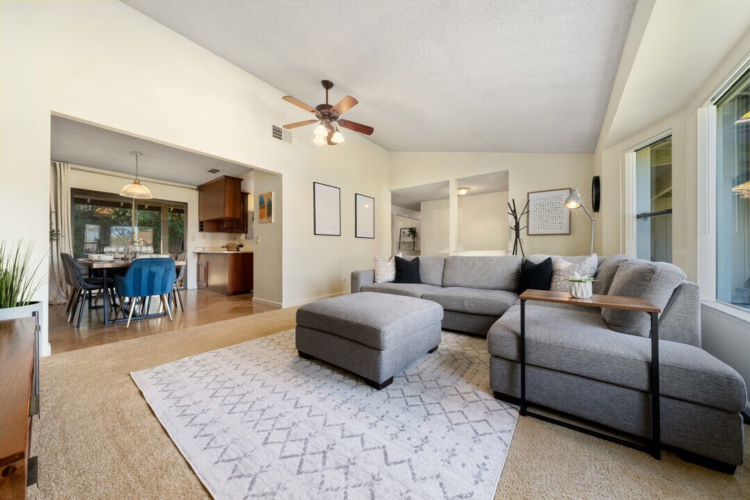 4506 Wrenford Way in Sacramento, CA - Building Photo