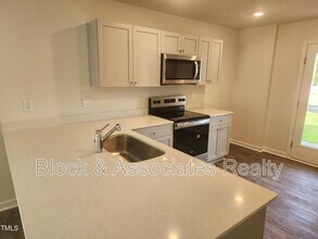 8640 Brixton Shay Dr in Raleigh, NC - Building Photo - Building Photo