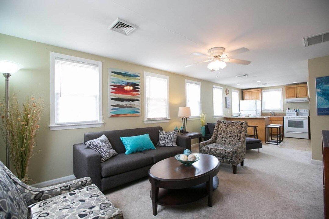 303 N Wilson Ave in Margate City, NJ - Building Photo